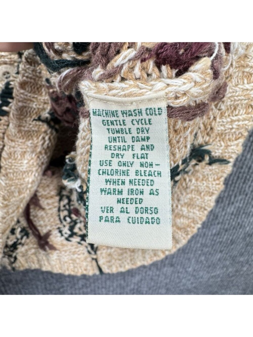 Vintage St Johns Bay Knit Sweater Vest Womens 1X Tan Burgundy Button V-Neck Tree - Picture 4 of 7